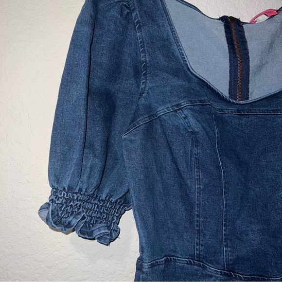 Betsey Johnson Women's Puff Short Sleeve Denim Mini Dress - Picture 4 of 8